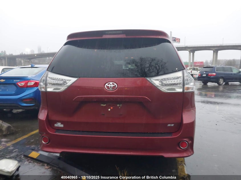 5TDXK3DCXFS538564 2015 TOYOTA SIENNA photo no. 16