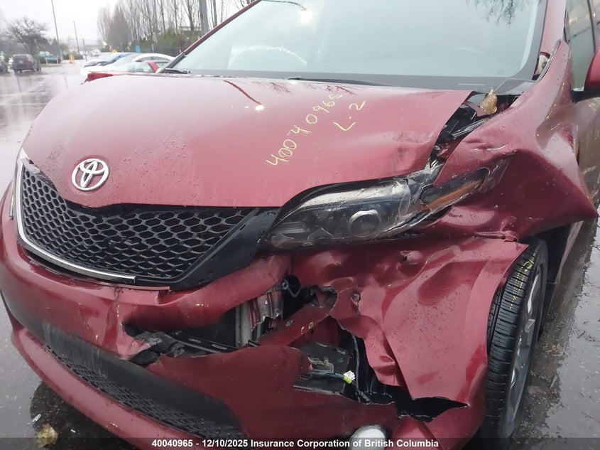5TDXK3DCXFS538564 2015 TOYOTA SIENNA photo no. 6
