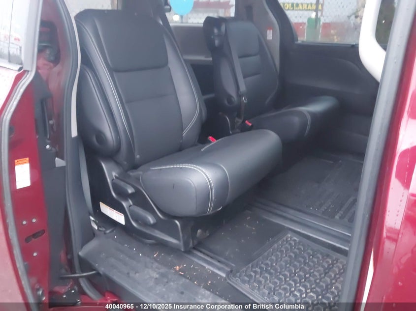 5TDXK3DCXFS538564 2015 TOYOTA SIENNA photo no. 8