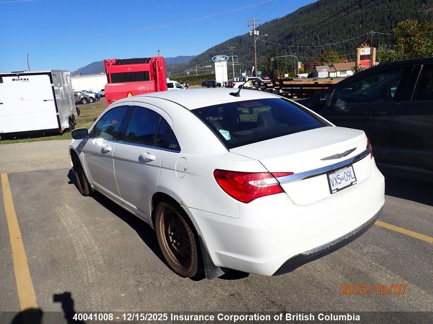 1C3CCBABXEN107278 2014 CHRYSLER 200 photo no. 3