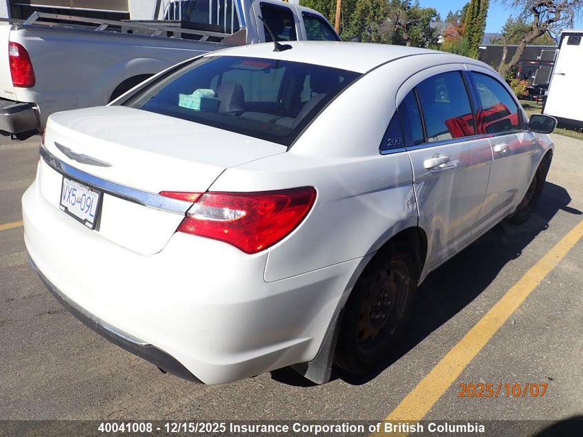 1C3CCBABXEN107278 2014 CHRYSLER 200 photo no. 4