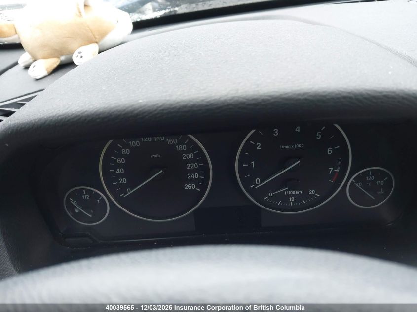 2015 BMW X3 xDrive28I VIN: 5UXWX9C54F0D58102 Lot: 40039565