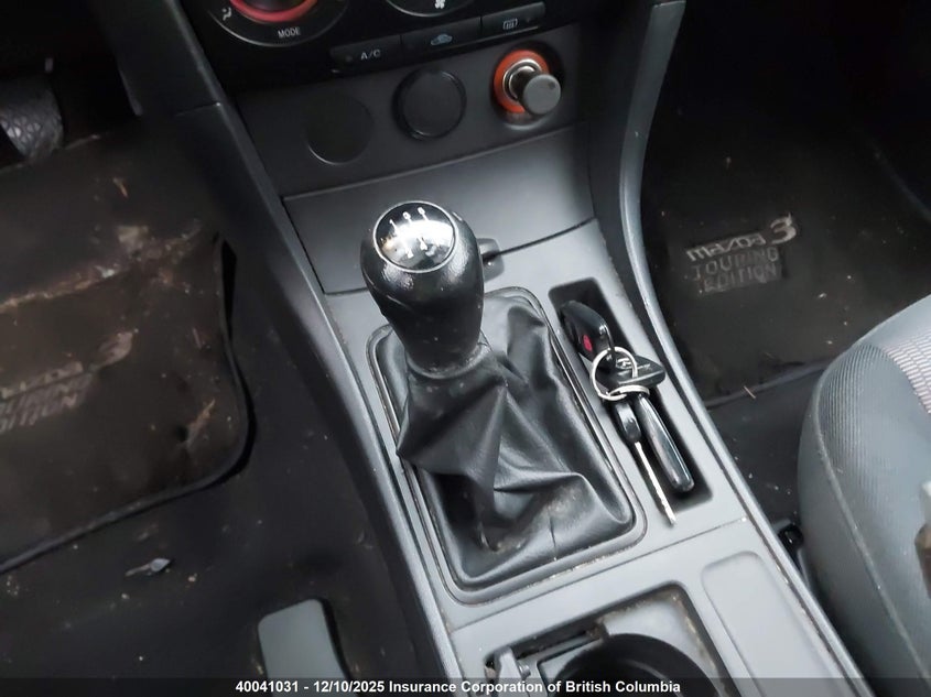 JM1BK32F371726560 2007 MAZDA 3 photo no. 19