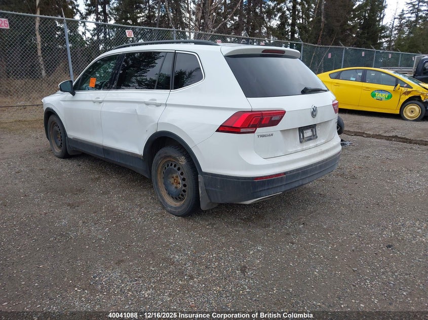 3VV2B7AX2JM036909 2018 VOLKSWAGEN TIGUAN photo no. 3