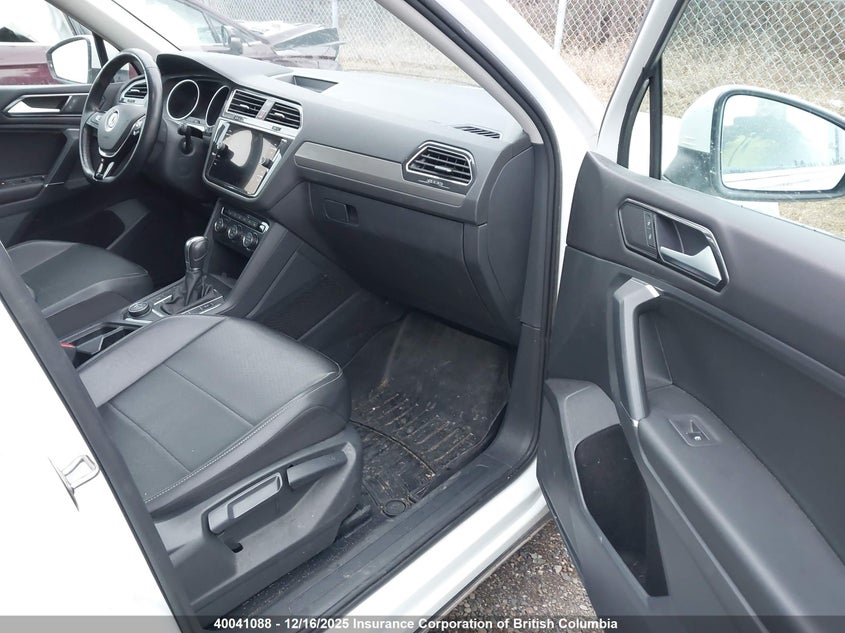 3VV2B7AX2JM036909 2018 VOLKSWAGEN TIGUAN photo no. 5
