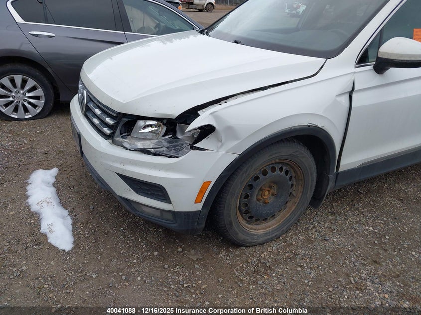 3VV2B7AX2JM036909 2018 VOLKSWAGEN TIGUAN photo no. 6