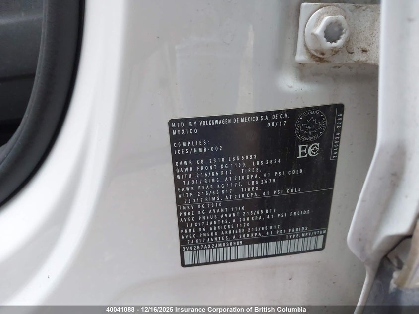 3VV2B7AX2JM036909 2018 VOLKSWAGEN TIGUAN photo no. 9