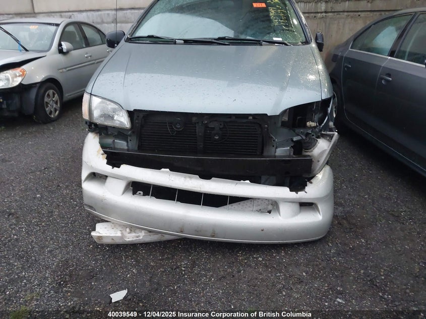 4T3ZF13C7YU229266 2000 TOYOTA SIENNA photo no. 13