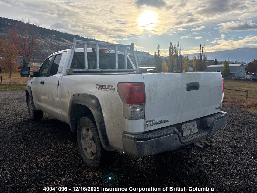 5TFUY5F11BX172071 2011 TOYOTA TUNDRA photo no. 3