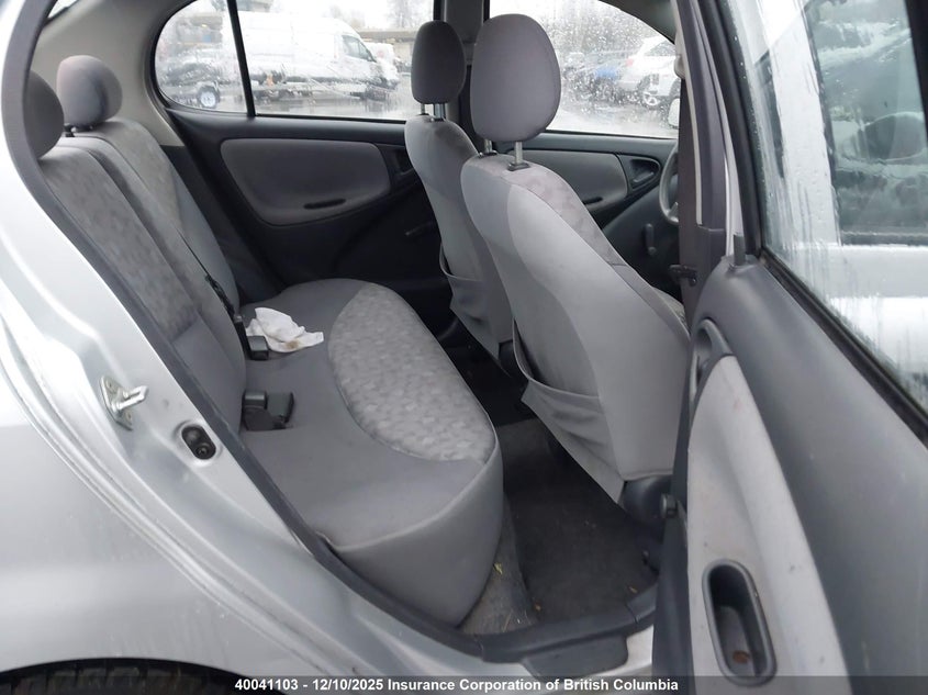 JTDBT123020216625 2002 TOYOTA ECHO photo no. 8