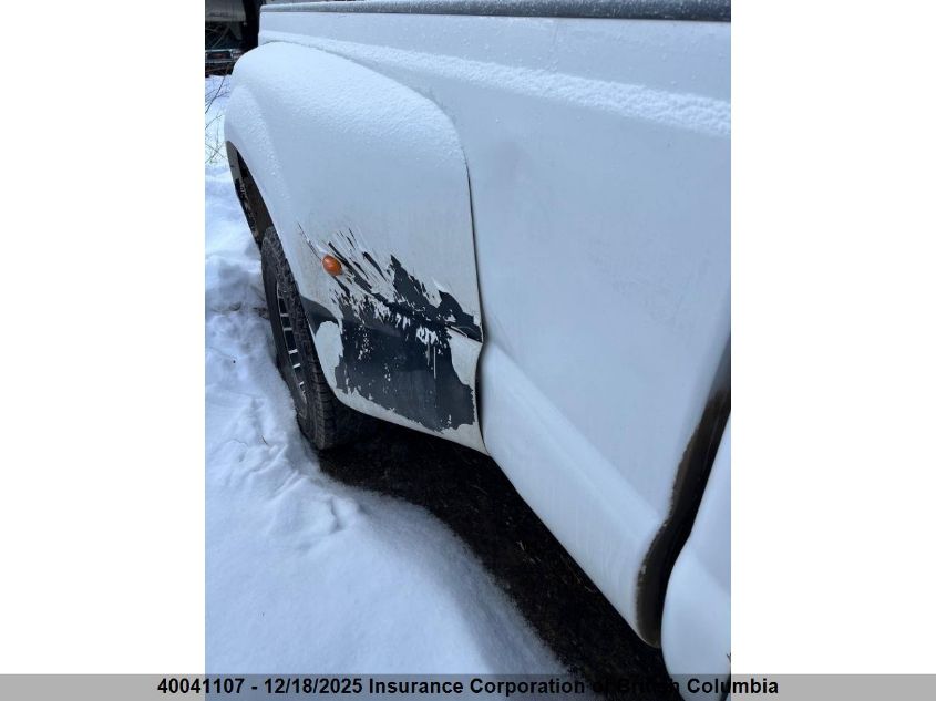 1999 Ford F350 VIN: 1FTWX33F2XEE25823 Lot: 40041107