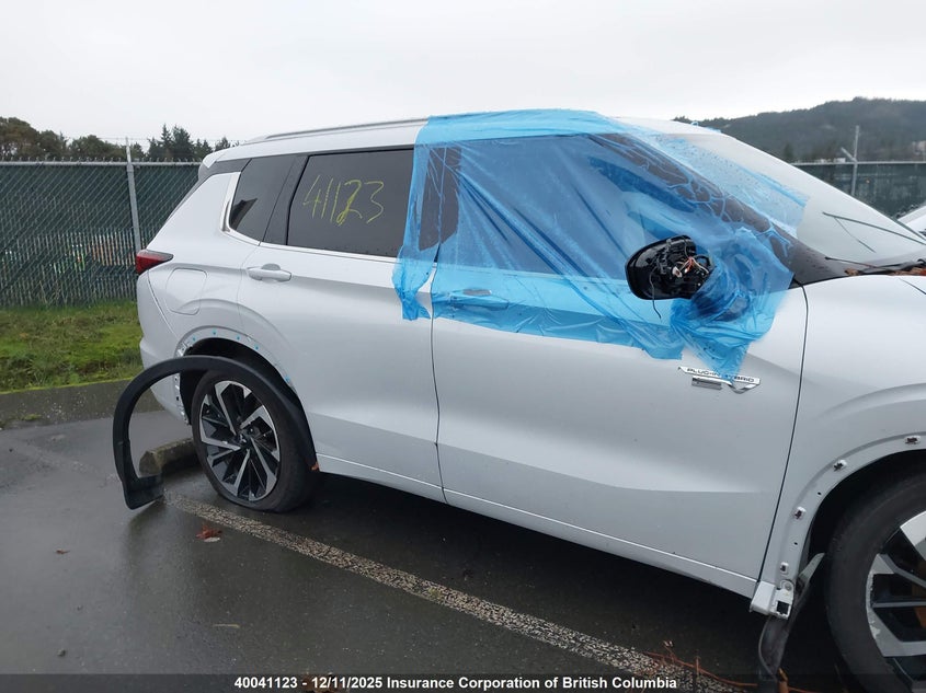 JA4T5WA93RZ620777 2024 MITSUBISHI OUTLANDER photo no. 13