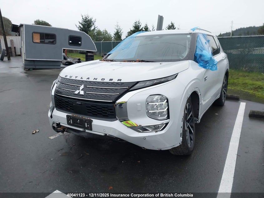 JA4T5WA93RZ620777 2024 MITSUBISHI OUTLANDER photo no. 2