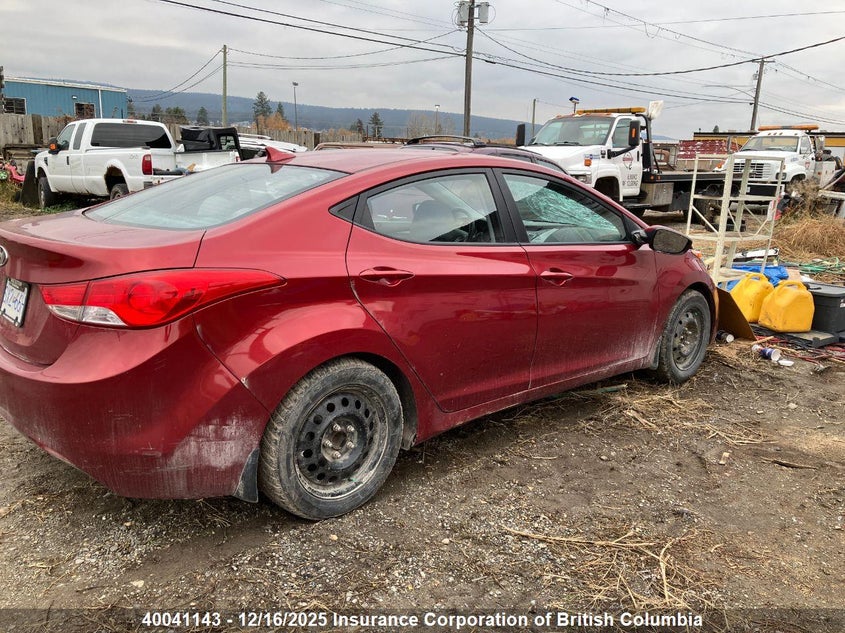 5NPDH4AE5DH401404 2013 HYUNDAI ELANTRA photo no. 4