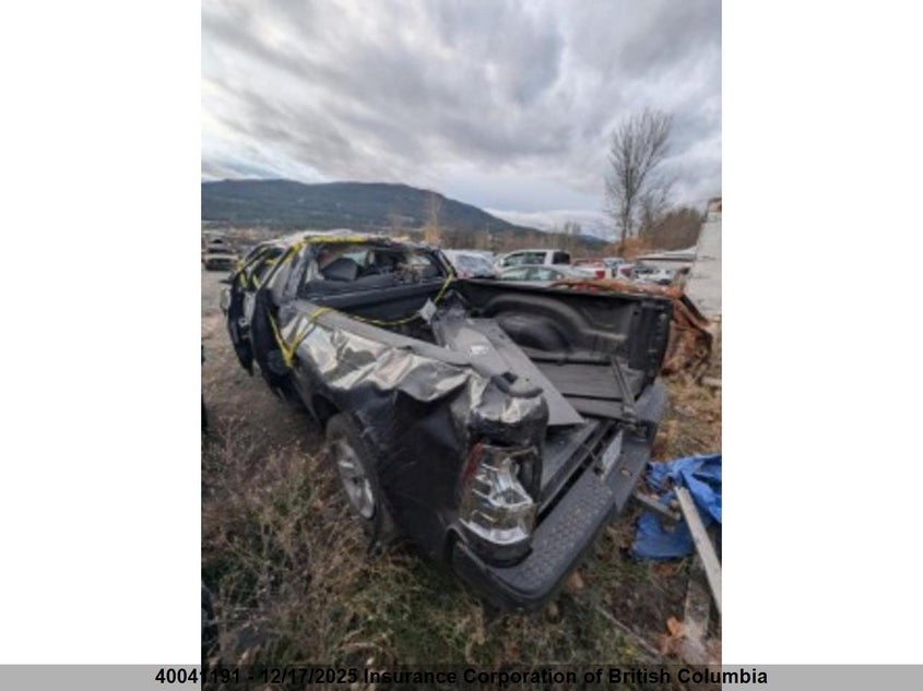 1C6RR7FG9KS661695 2019 RAM 1500 photo no. 3