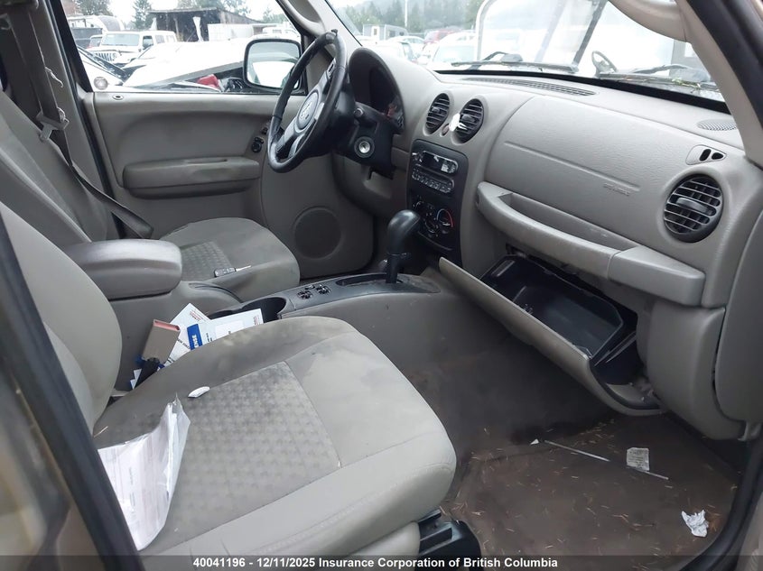 1J4GL48K06W277251 2006 JEEP LIBERTY (NORTH AMERICA) photo no. 5
