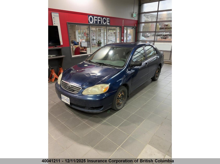 2T1BR32E76C675268 2006 TOYOTA COROLLA photo no. 2