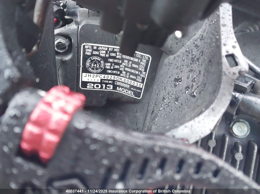 JH2PC4025DK600030 2013 HONDA CBR photo no. 10