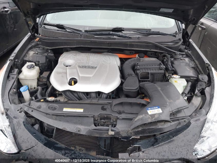 2012 Hyundai Sonata Hybrid Hybrid VIN: KMHEC4A46CA030832 Lot: 40040607