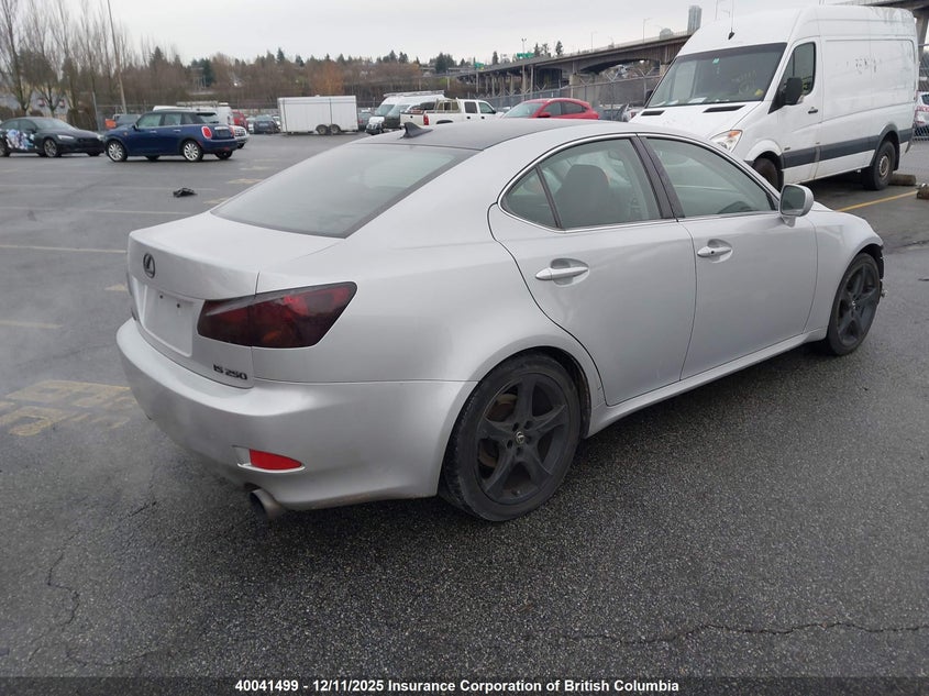 JTHBK262372027214 2007 LEXUS IS photo no. 4