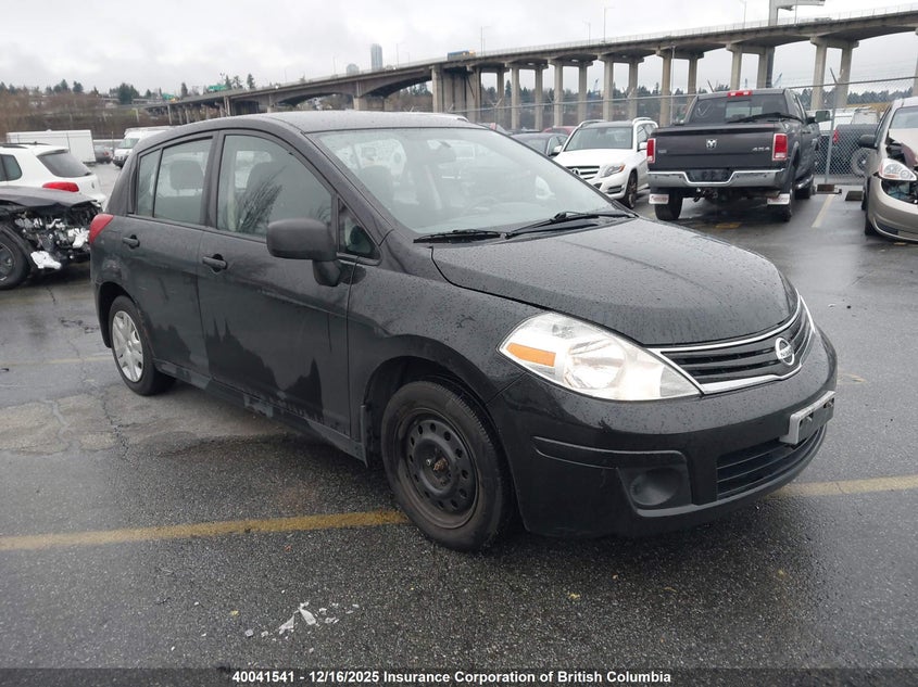 3N1BC1CP0BL373739 2011 NISSAN VERSA photo no. 2
