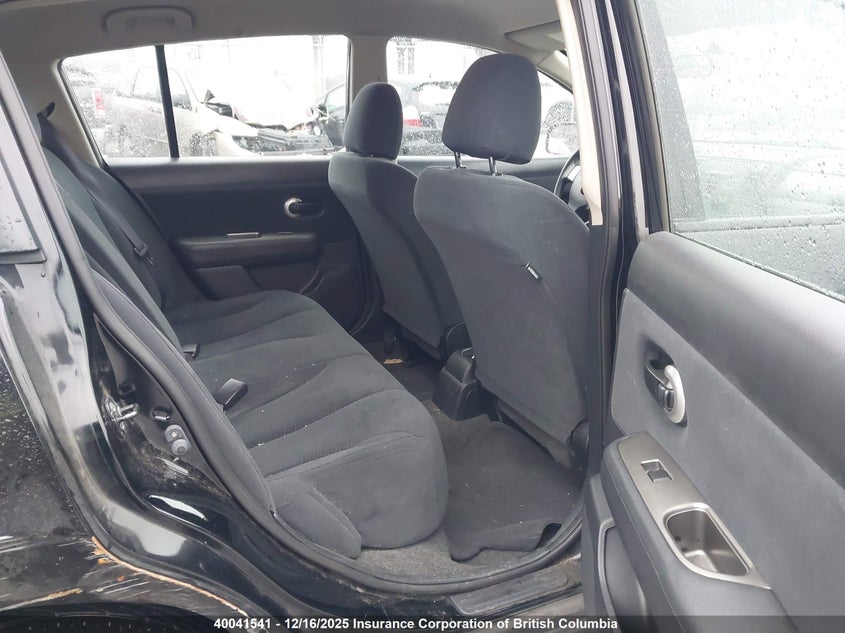 3N1BC1CP0BL373739 2011 NISSAN VERSA photo no. 8