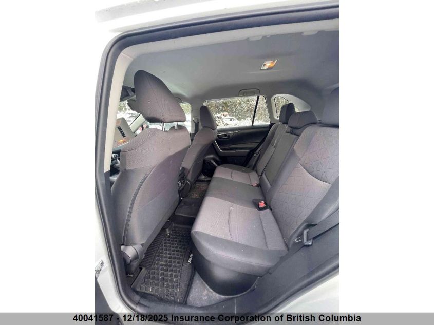 2019 Toyota Rav4 VIN: 2T3BWRFV0KW030631 Lot: 40041587