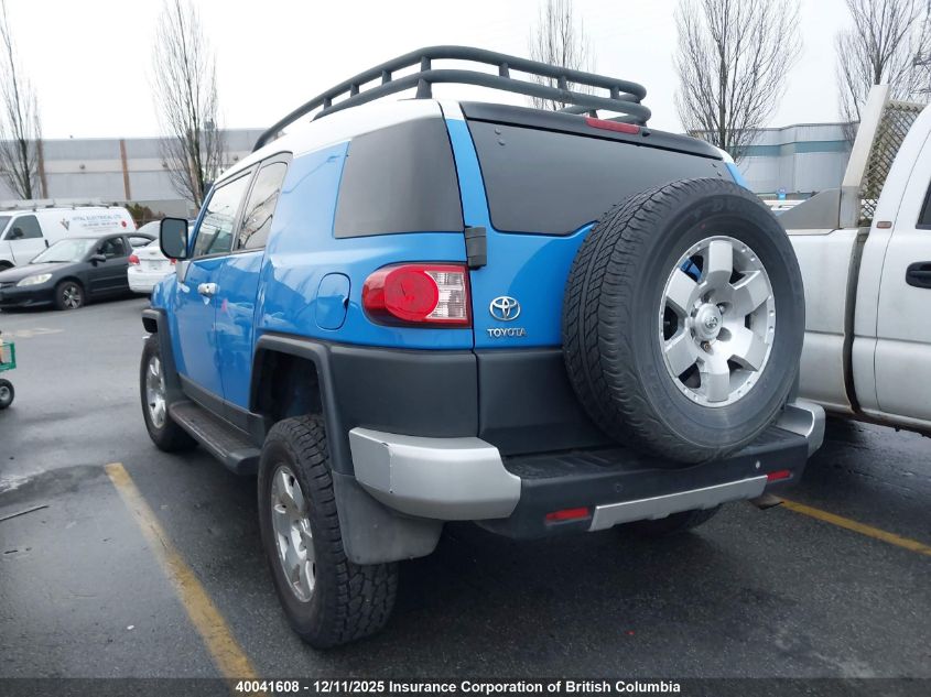 JTEBU11F470033451 2007 TOYOTA FJ CRUISER photo no. 3
