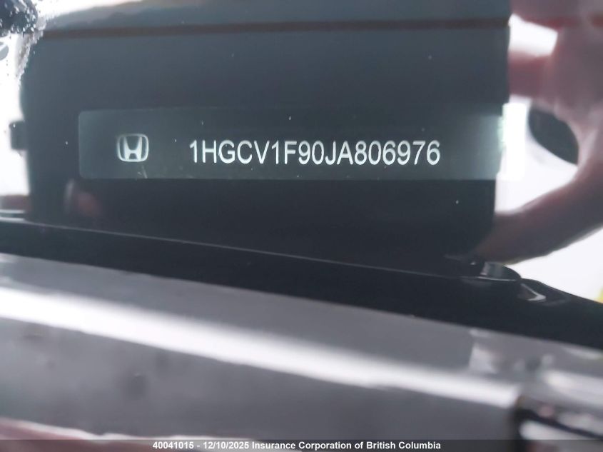 2018 Honda Accord Touring VIN: 1HGCV1F90JA806976 Lot: 40041015