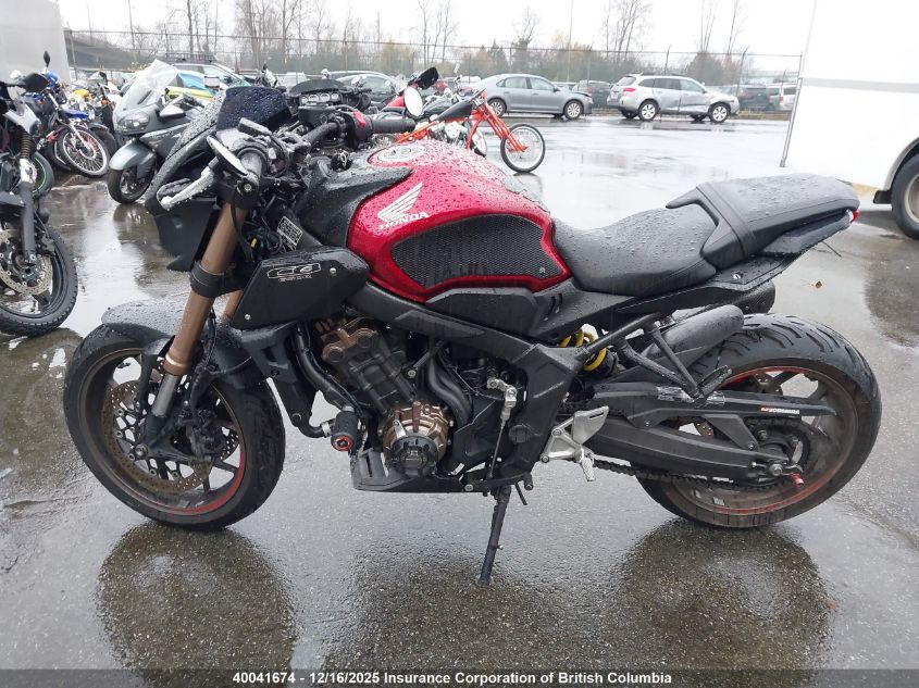 MLHRH026XK5000057 2019 HONDA CB photo no. 15