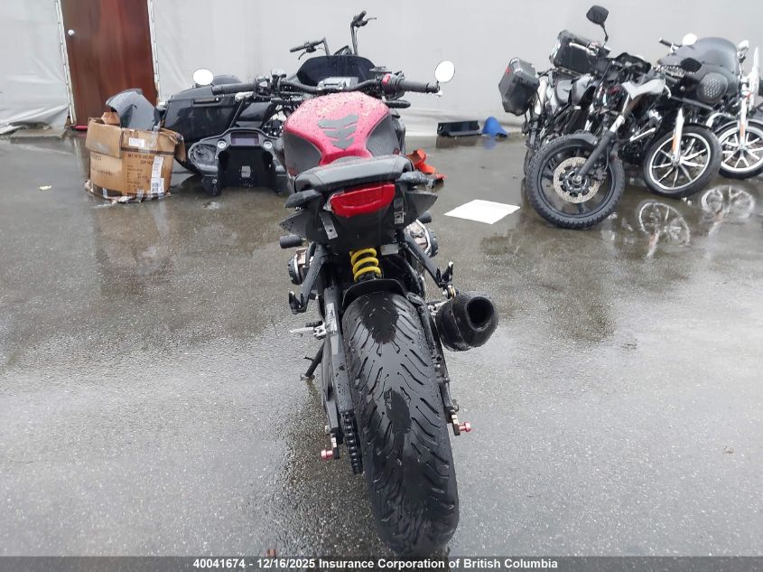 MLHRH026XK5000057 2019 HONDA CB photo no. 6