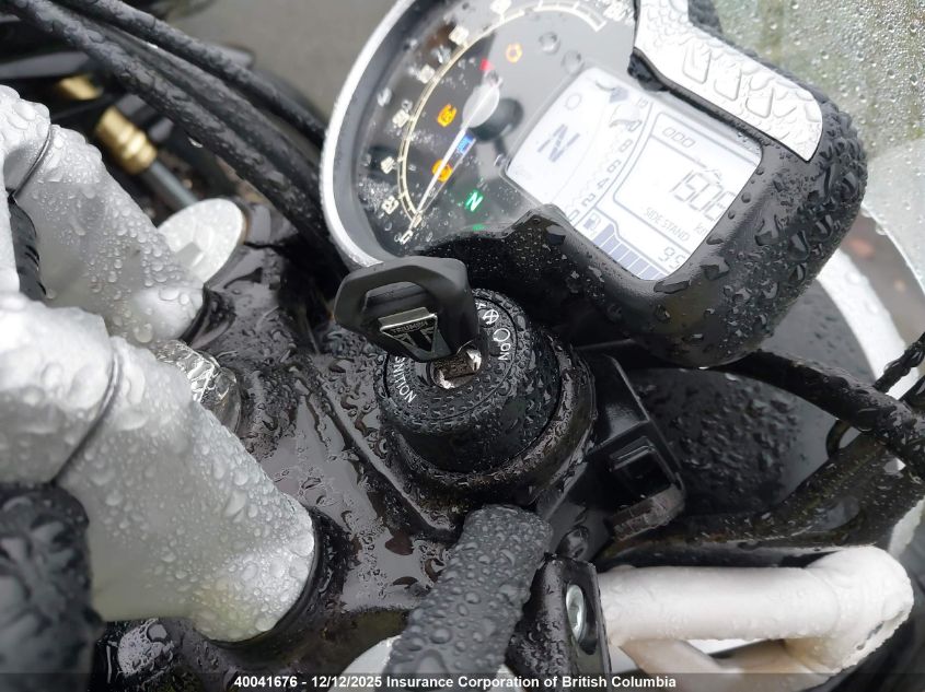 2024 Triumph Motorcycle Scrambler 400 X VIN: SMTT147Y2RNA09011 Lot: 40041676