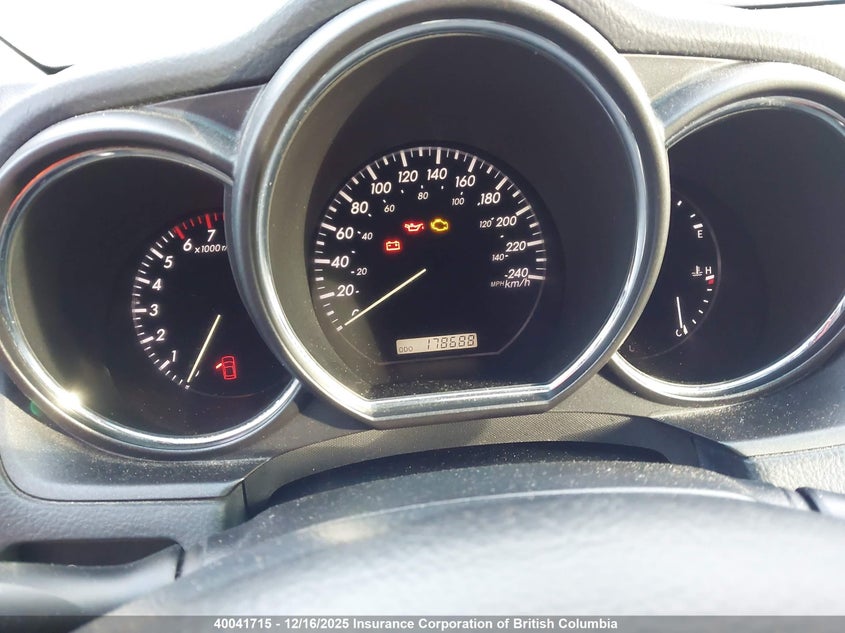 JTJHA31U840011091 2004 LEXUS RX photo no. 7