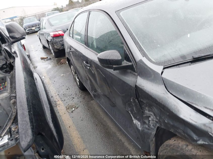 2011 Volkswagen Jetta S VIN: 3VW2K7AJ2BM366560 Lot: 40040704