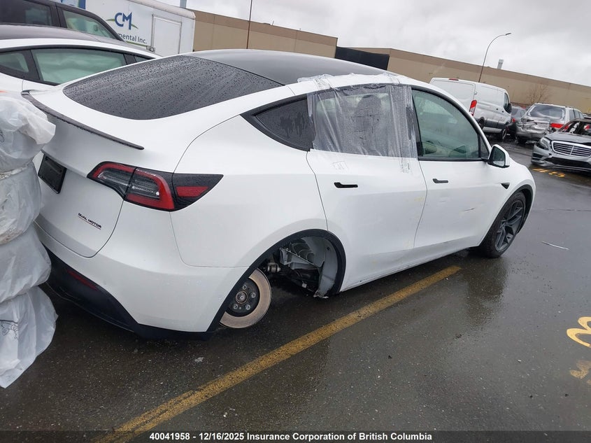 5YJYGDEF2MF202221 2021 TESLA MODEL Y photo no. 4