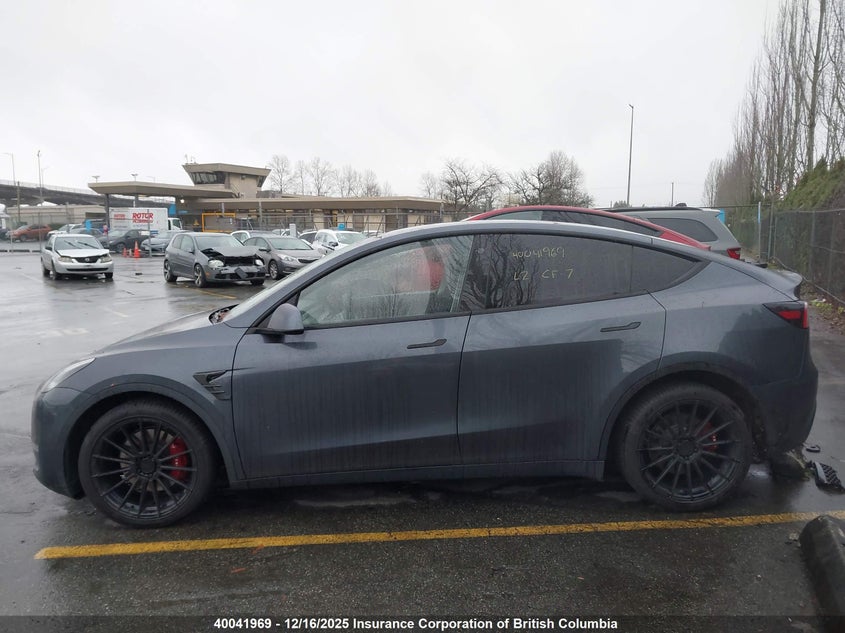 5YJYGDEDXMF120834 2021 TESLA MODEL Y photo no. 15