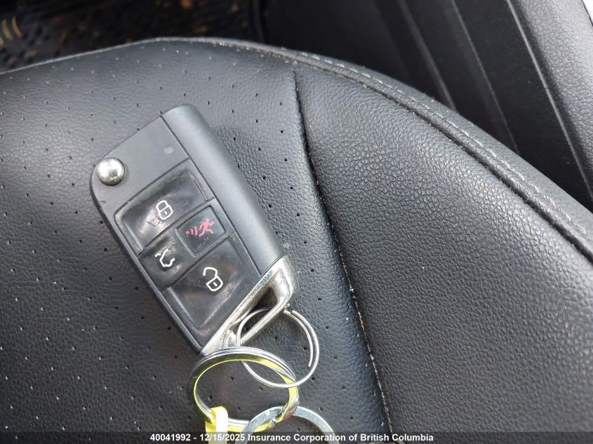 2019 Volkswagen Tiguan Se/Sel/Sel R-Line Jet-Black/Sel R-Line VIN: 3VV2B7AX4KM107271 Lot: 40041992