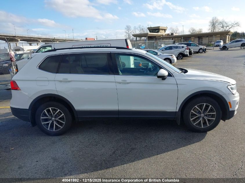 2019 Volkswagen Tiguan Se/Sel/Sel R-Line Jet-Black/Sel R-Line VIN: 3VV2B7AX4KM107271 Lot: 40041992