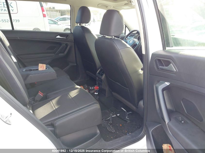 2019 Volkswagen Tiguan Se/Sel/Sel R-Line Jet-Black/Sel R-Line VIN: 3VV2B7AX4KM107271 Lot: 40041992