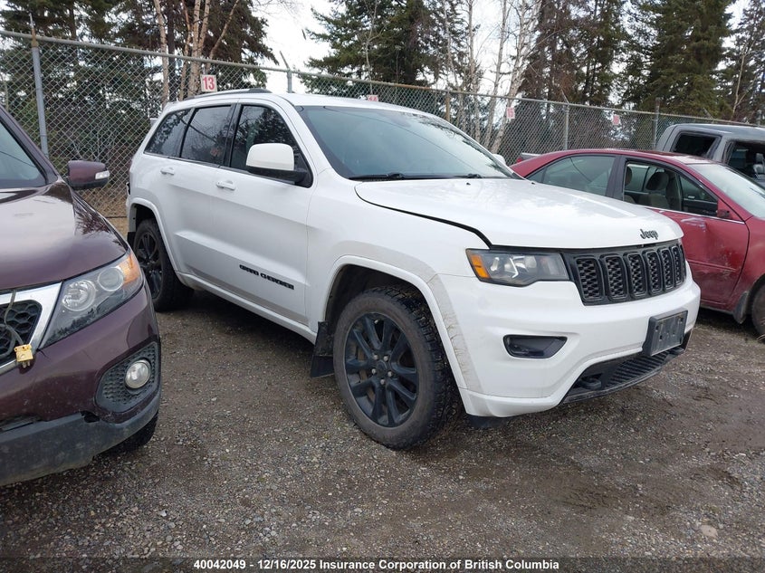 1C4RJFAG2JC405117 2018 JEEP GRAND CHEROKEE photo no. 17