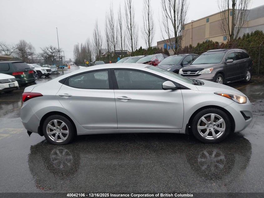 5NPDH4AE9FH610129 2015 HYUNDAI ELANTRA photo no. 13