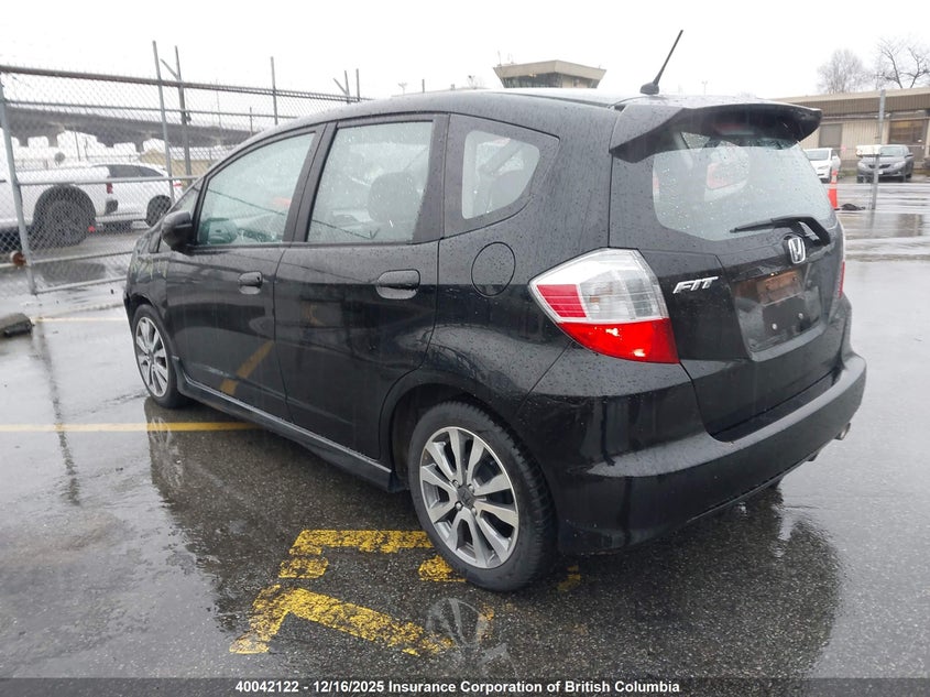 LUCGE8H77E3005259 2014 HONDA FIT photo no. 3