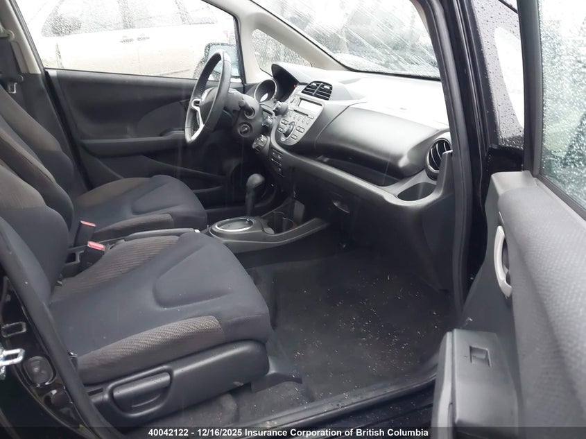 LUCGE8H77E3005259 2014 HONDA FIT photo no. 5