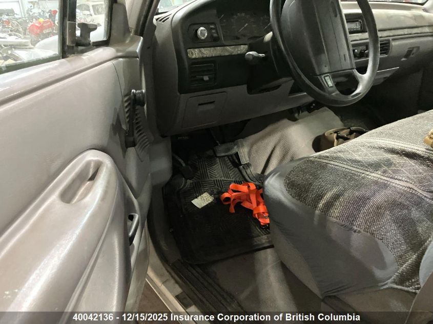 1995 Ford F150 VIN: 2FTEF15Y5SCA16215 Lot: 40042136