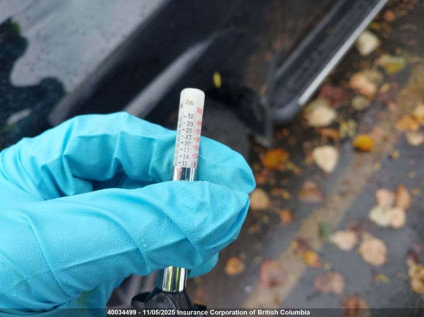 2015 Toyota 4Runner Sr5/Limited/Trail/Trd Pro VIN: JTEBU5JR2F5220609 Lot: 40034499