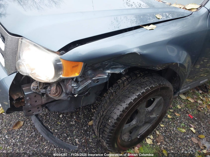 1FMCU0D79BKA01580 2011 FORD ESCAPE photo no. 6