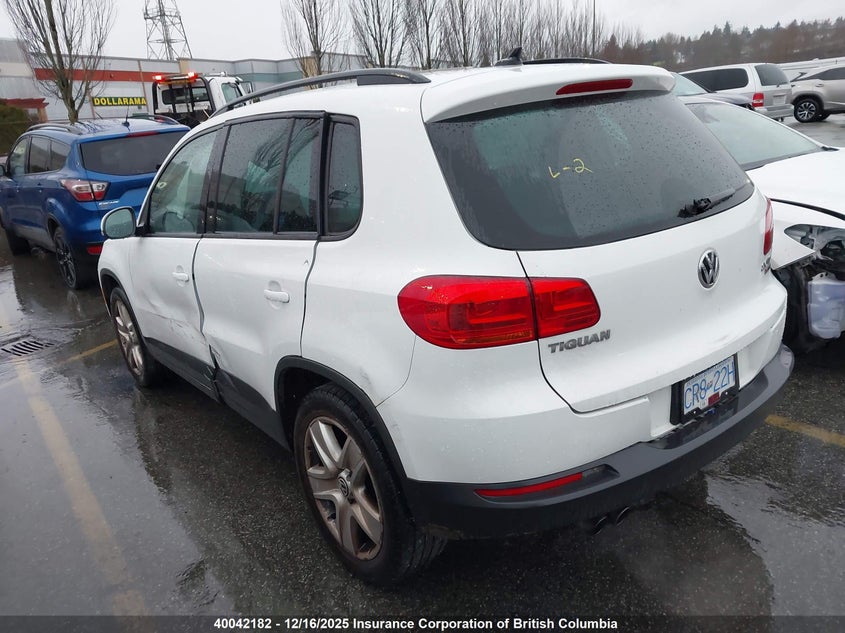 WVGJV7AX5GW579497 2016 VOLKSWAGEN TIGUAN photo no. 3