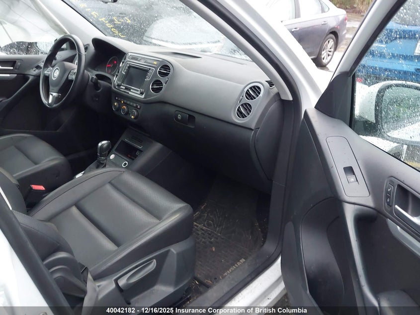 WVGJV7AX5GW579497 2016 VOLKSWAGEN TIGUAN photo no. 5