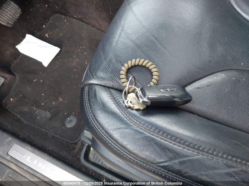 2016 Lincoln Mkx Reserve VIN: 2LMTJ8LP5GBL72945 Lot: 40040478