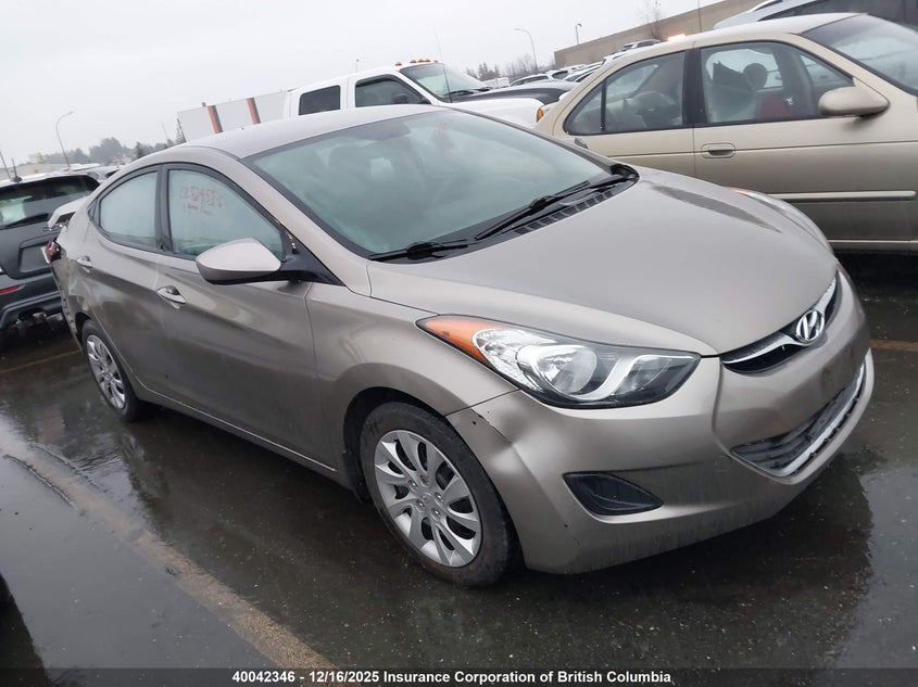 5NPDH4AE3DH453288 2013 HYUNDAI ELANTRA photo no. 11